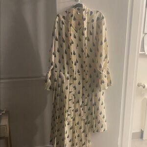 H&M Cream Long Sleeve Dress with Black Teardrop Print